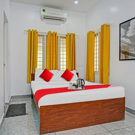Oyo Thykoodam Sleep Inn Kochi Eksteriør billede