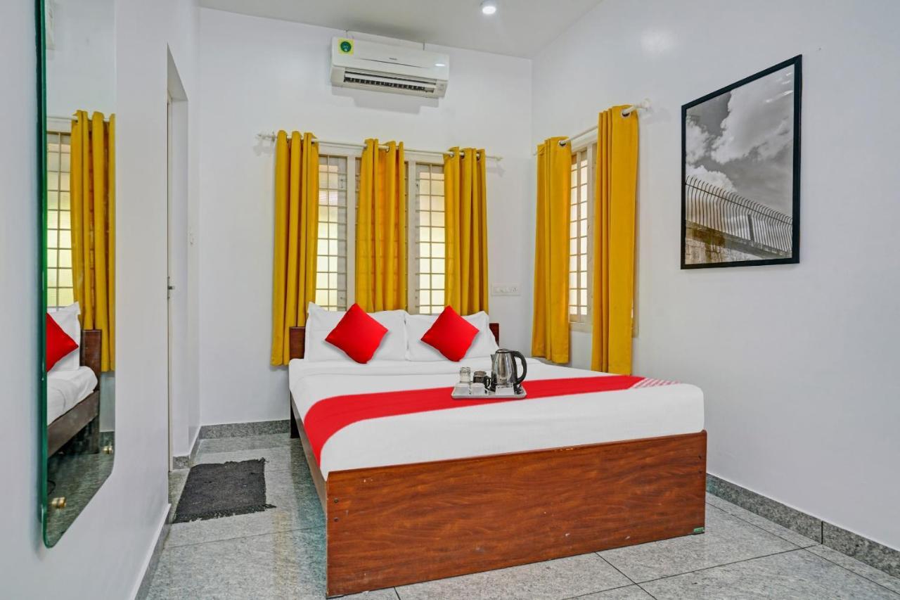 Oyo Thykoodam Sleep Inn Kochi Eksteriør billede