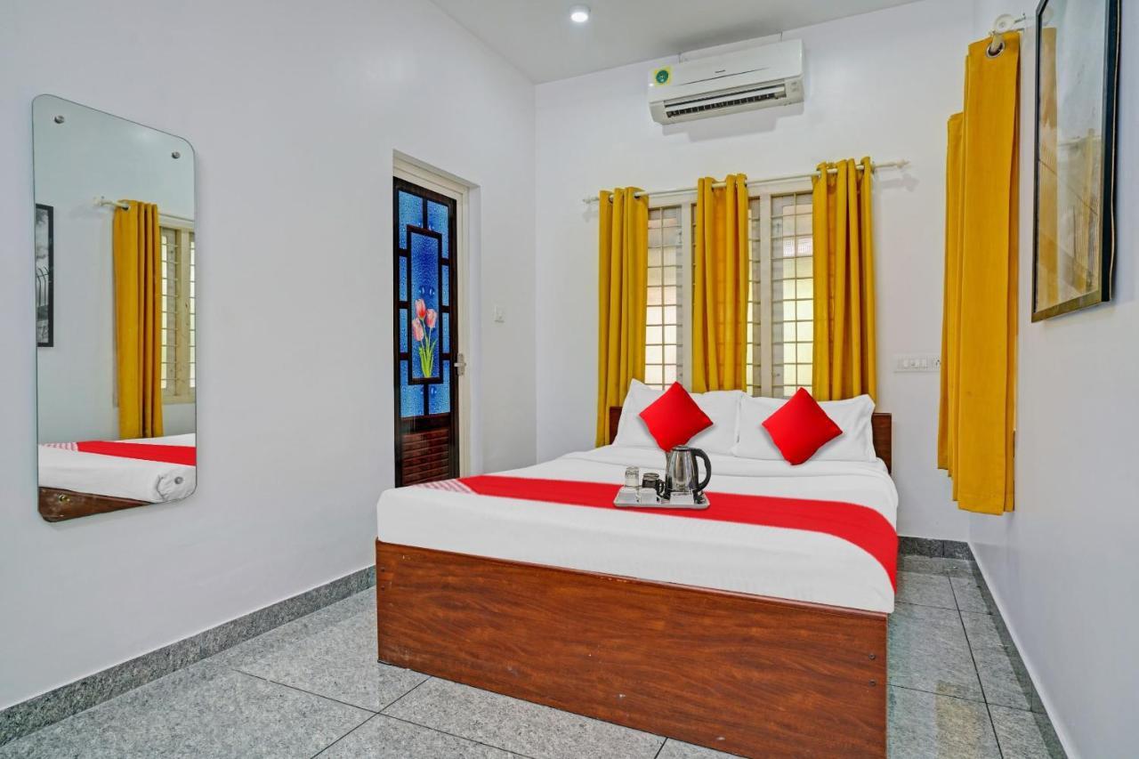 Oyo Thykoodam Sleep Inn Kochi Eksteriør billede